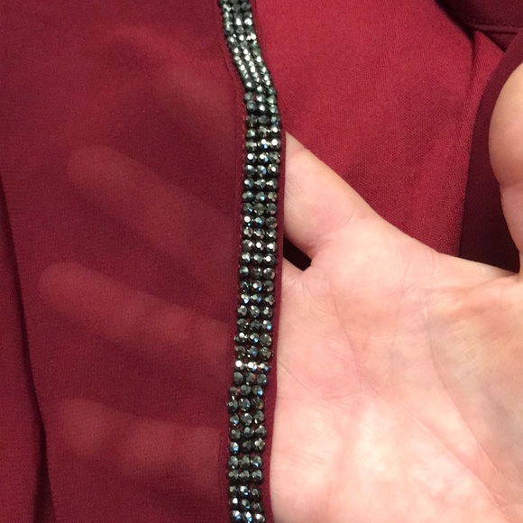 Festive top. - Picture 7 of 8